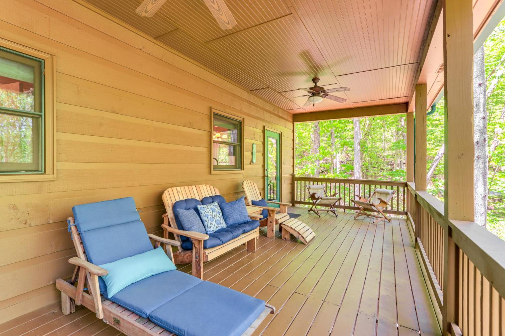 Lakeside Cabin Game Room, Dock, Orchard, Wineries Ellijay Exterior photo