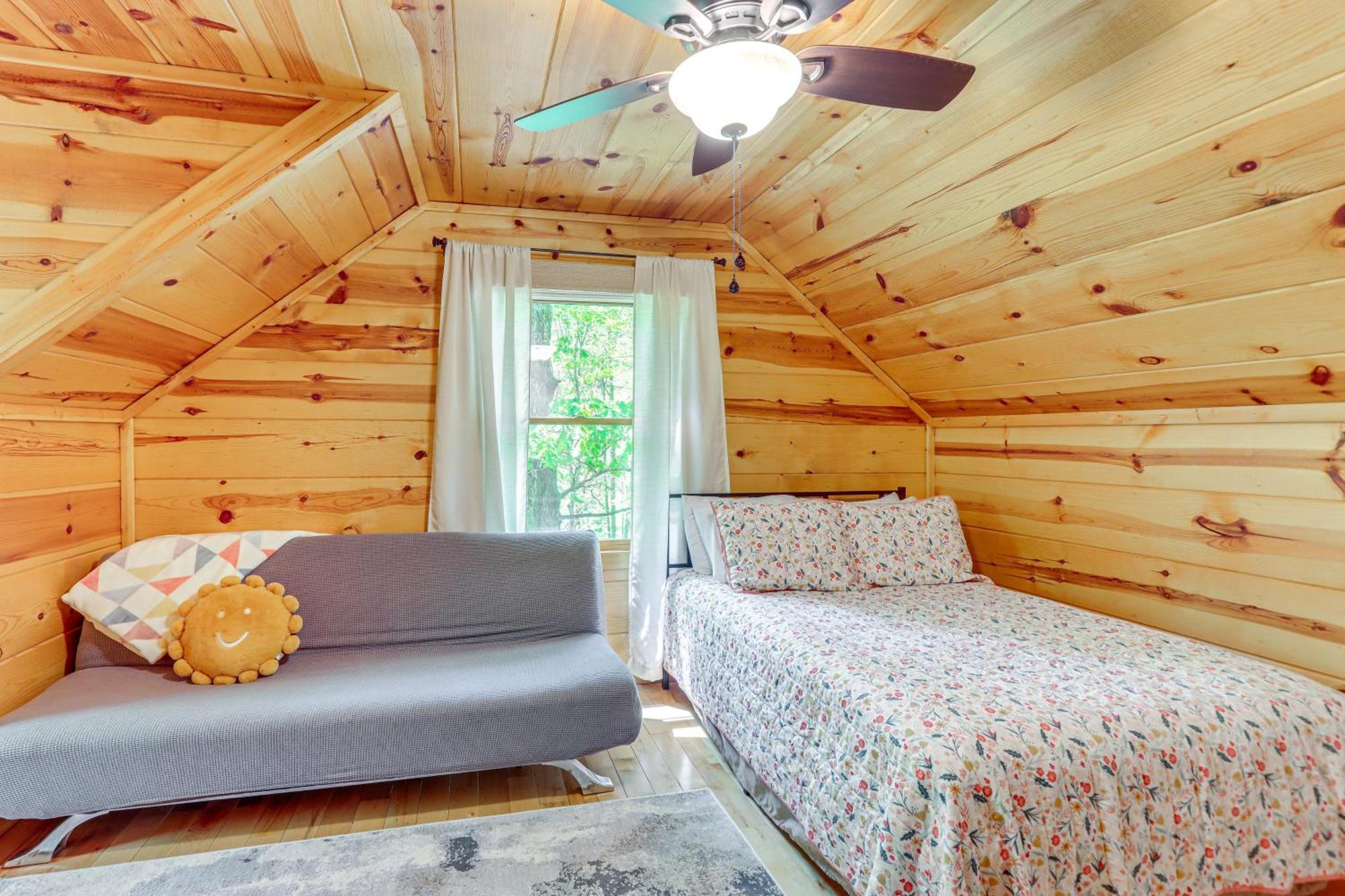 Lakeside Cabin Game Room, Dock, Orchard, Wineries Ellijay Exterior photo