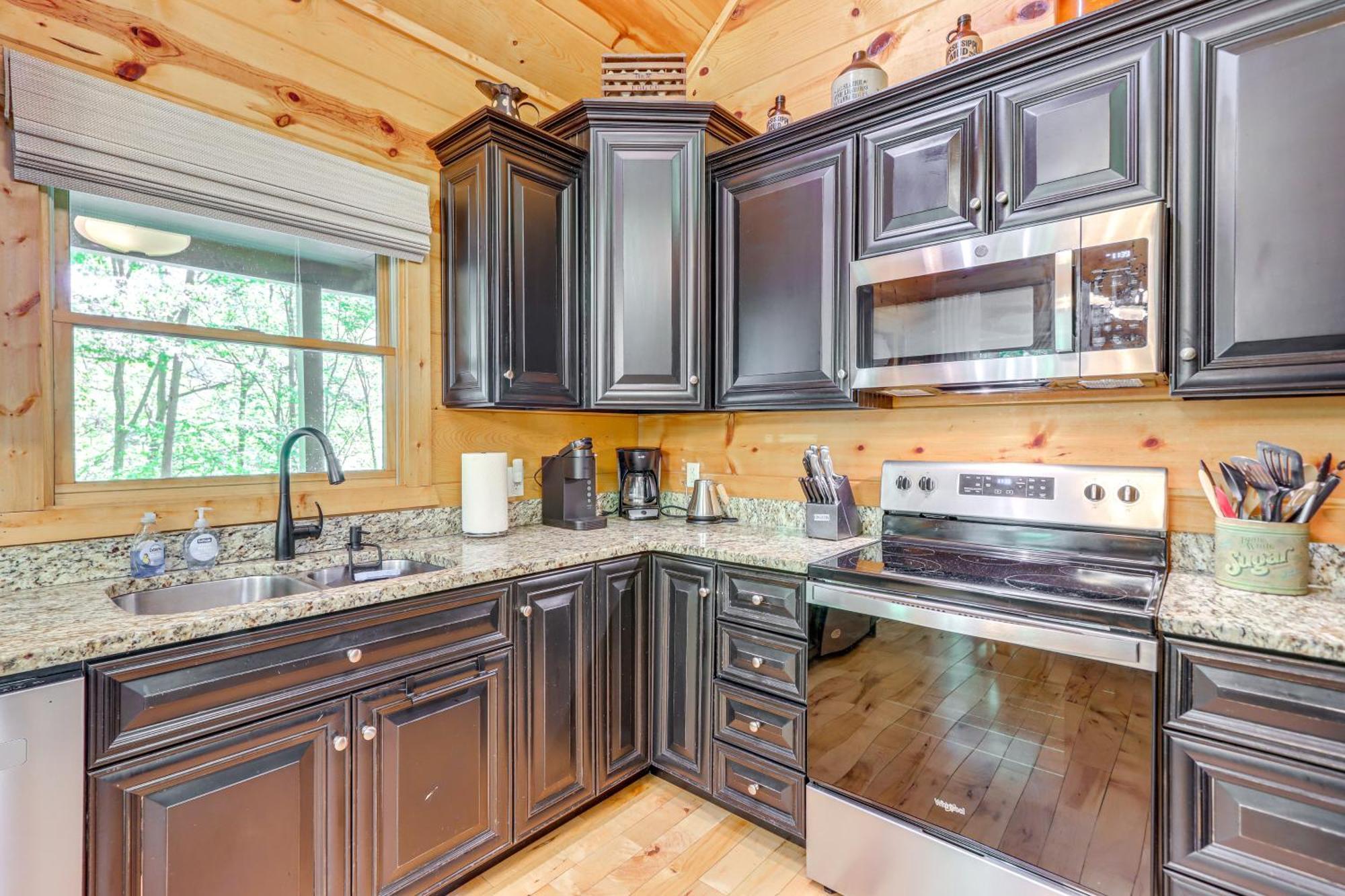 Lakeside Cabin Game Room, Dock, Orchard, Wineries Ellijay Exterior photo