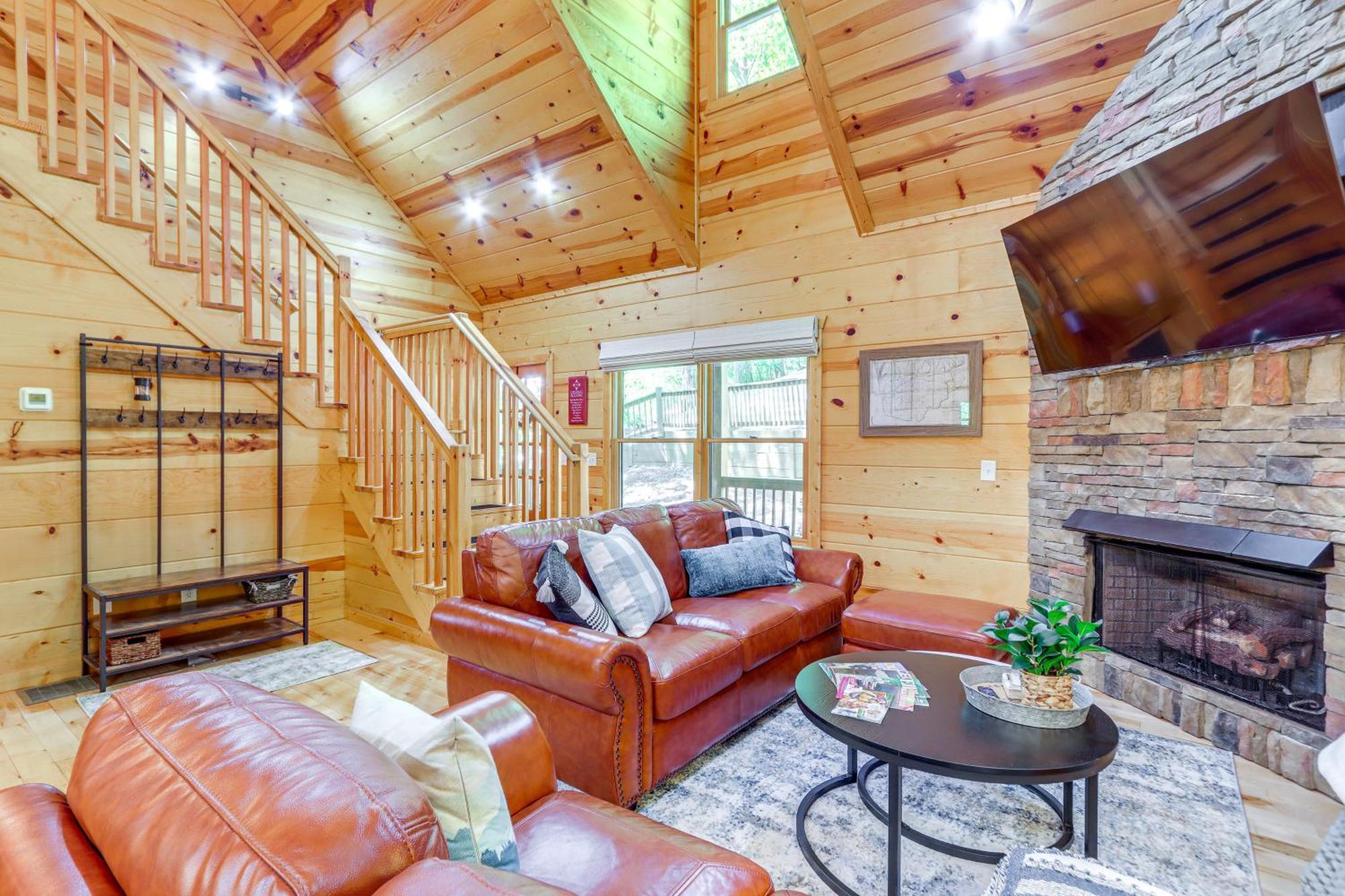 Lakeside Cabin Game Room, Dock, Orchard, Wineries Ellijay Exterior photo