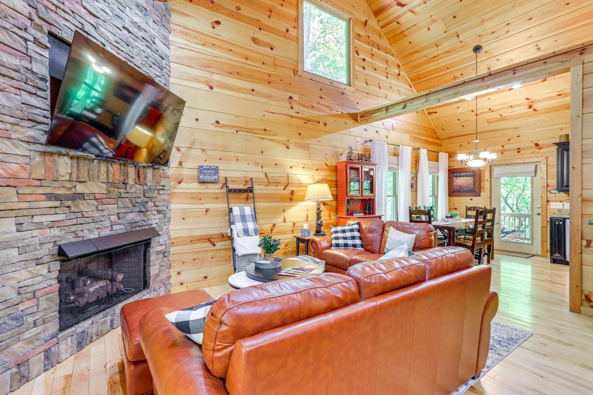 Lakeside Cabin Game Room, Dock, Orchard, Wineries Ellijay Exterior photo