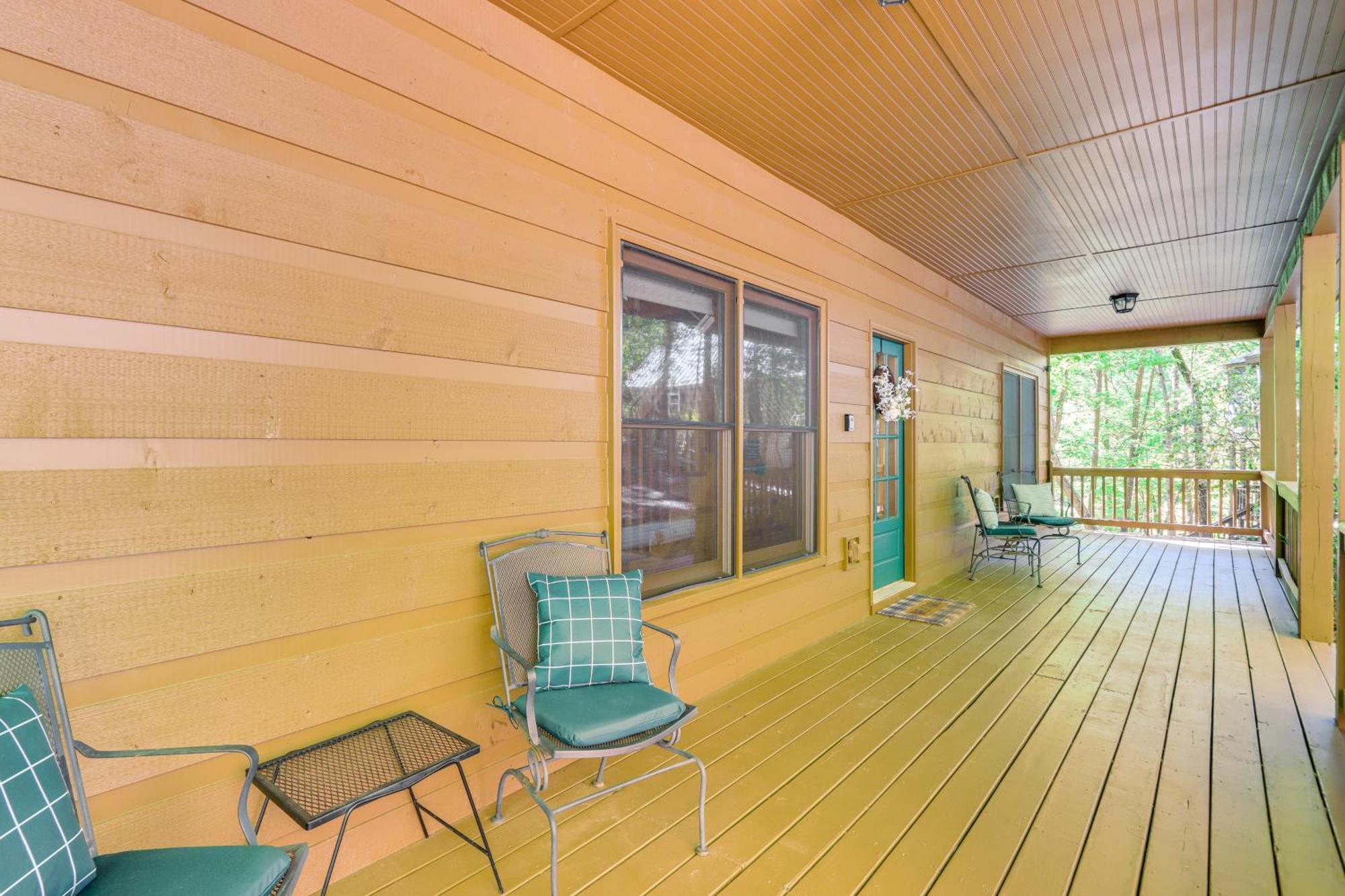 Lakeside Cabin Game Room, Dock, Orchard, Wineries Ellijay Exterior photo